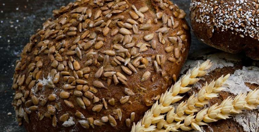 Come recuperare pane avanzato? 5 ricette da fare a casa per mangiare sano a costo zero nella propria abitazione. Come recuperare pane avanzato